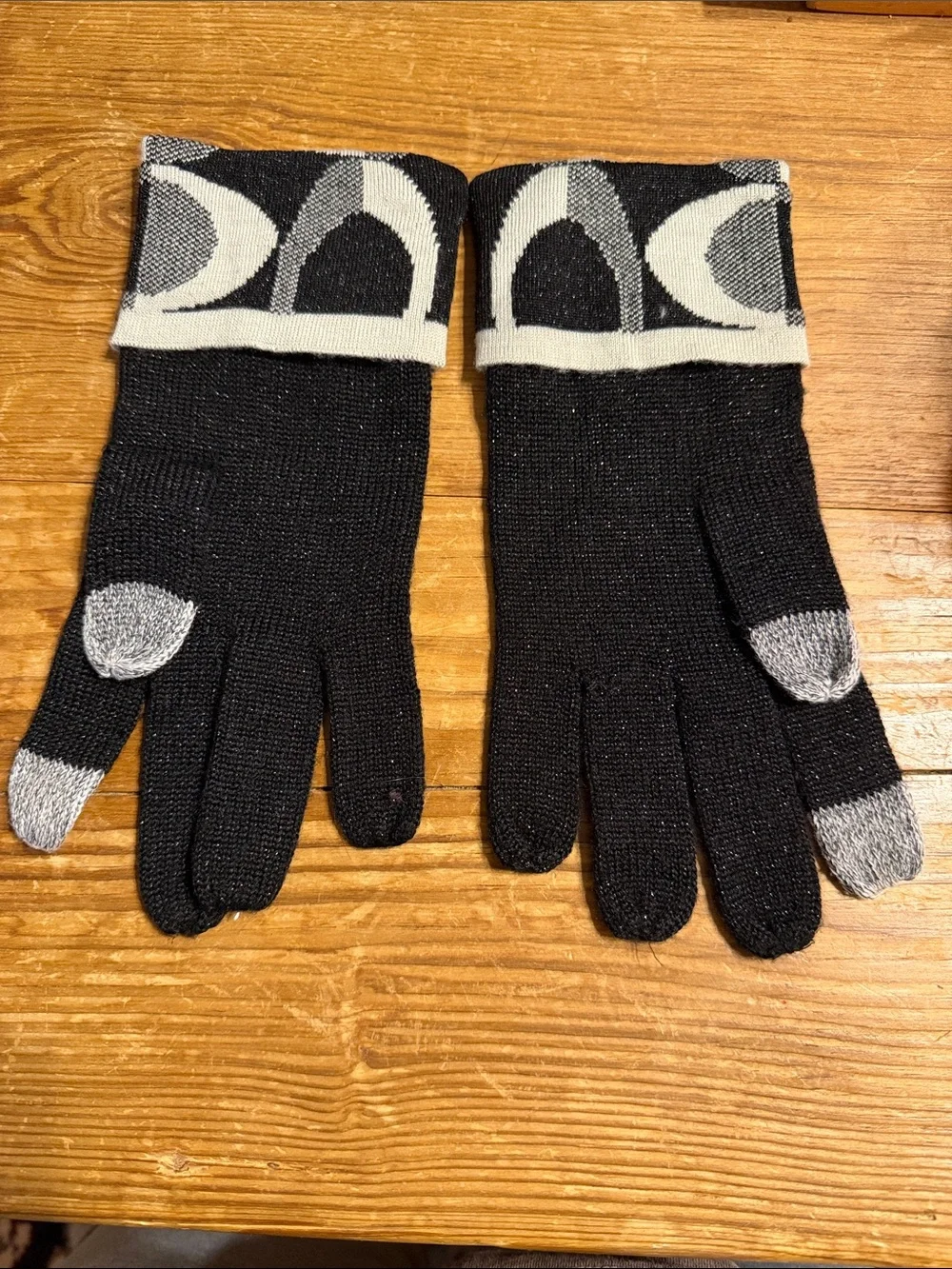 Coach Black and Gray Signature Cuff Knit Gloves